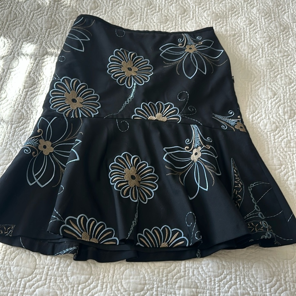 Loft embroidered skirt